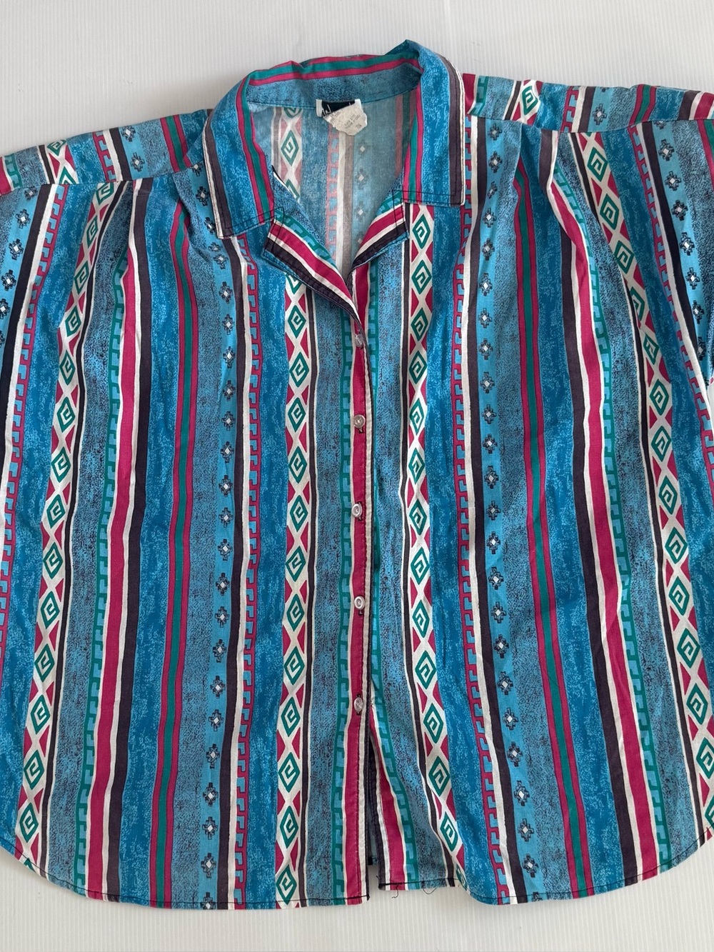 Tapestry Woman's Size 22 Blouse Short Sleeve Button Up Top Aztec‎ Print